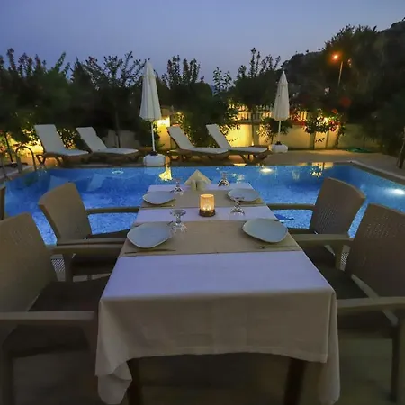 Egehan Butik فندق 3*